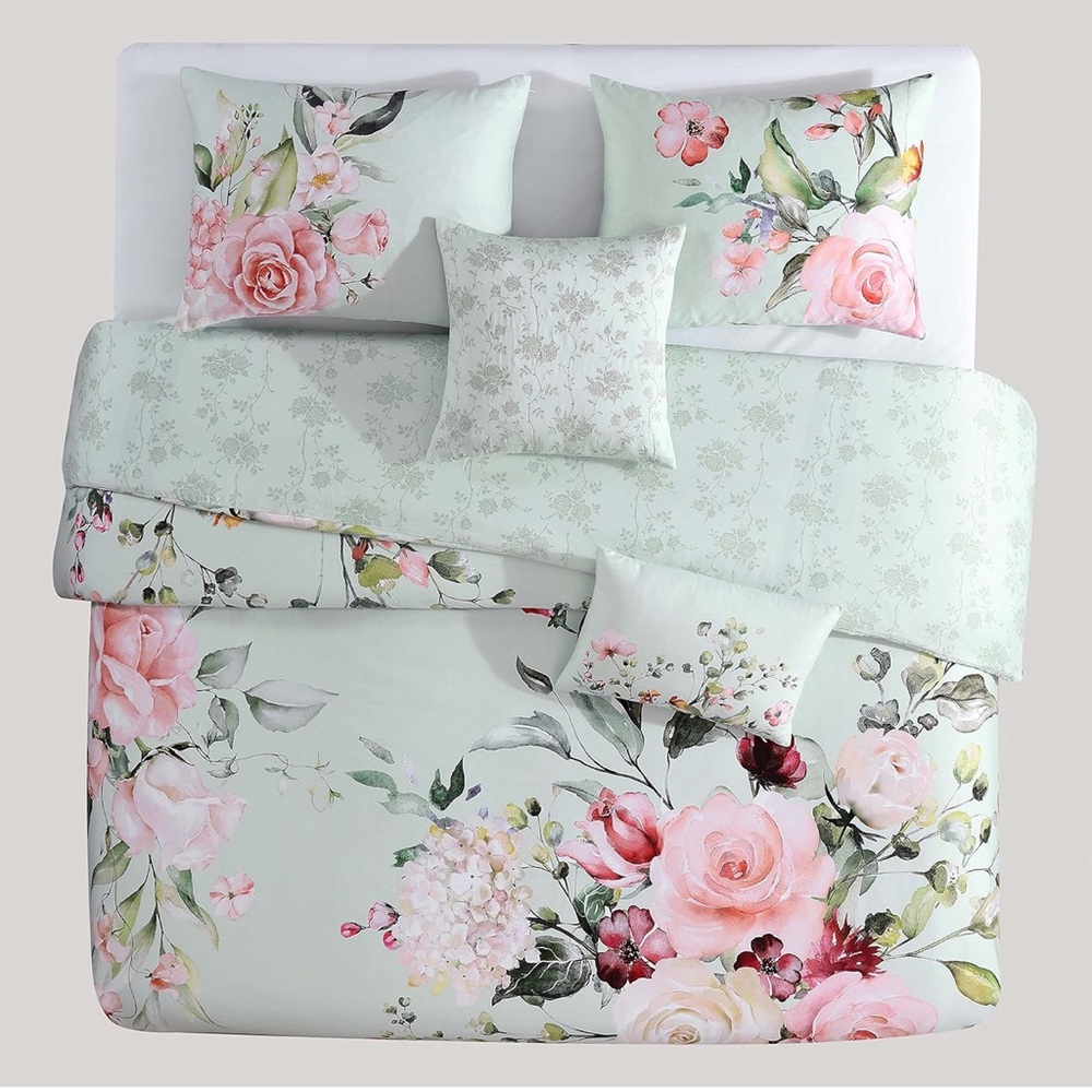 Elegant Floral Duvet Cover Set in Soft Green - Picture 4 of 8